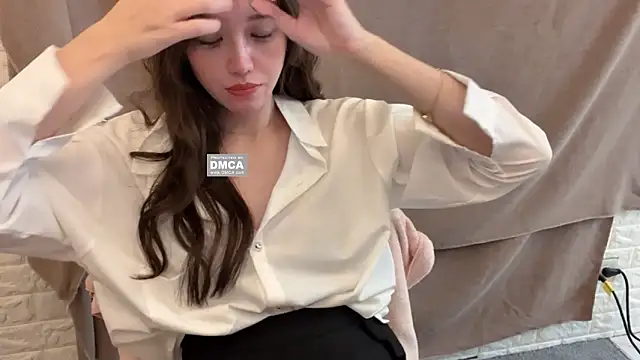 Snapshot of Tw_Zoella chatting on 02-27-25, 03:58 Tw Zoella online show from 02-27-25, 03:58