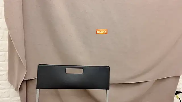 Snapshot of Tw_Zoella chatting on 02-28-25, 02:53 Tw Zoella online show from 02-28-25, 02:53