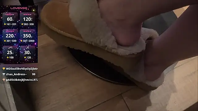 Snapshot of Tw_Zoella chatting on 03-14-25, 08:10 Tw Zoella online show from 03-14-25, 08:10