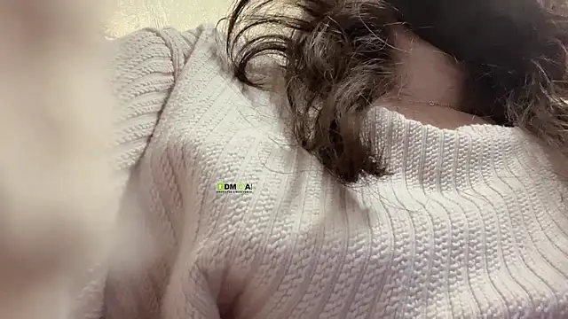 Snapshot of Tw_Zoella chatting on 03-16-25, 07:17 Tw Zoella online show from 03-16-25, 07:17