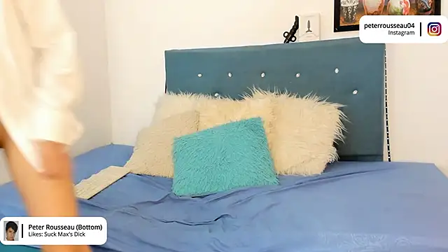 Snapshot of Max_and_Peter chatting on 01-12-25, 07:31 Max and Peter online show from 01-12-25, 07:31