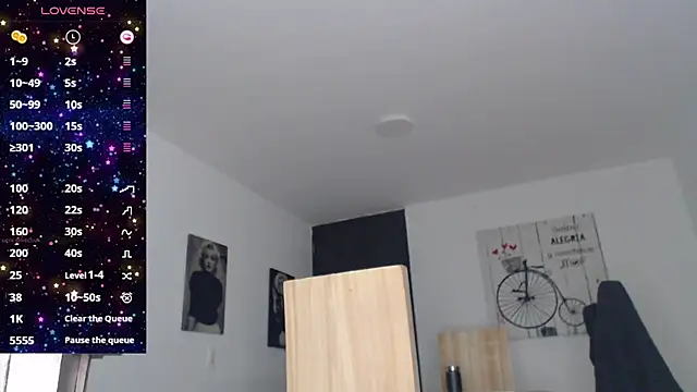 Snapshot of Ferotica_mistress chatting on 01-25-25, 04:45 Ferotica mistress online show from 01-25-25, 04:45