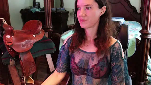 thornburyrose online show from 12-18-25, 05:52