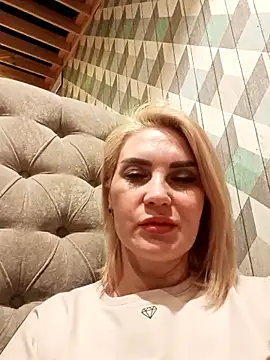 JennyOMay online show from 02-12-25, 04:54