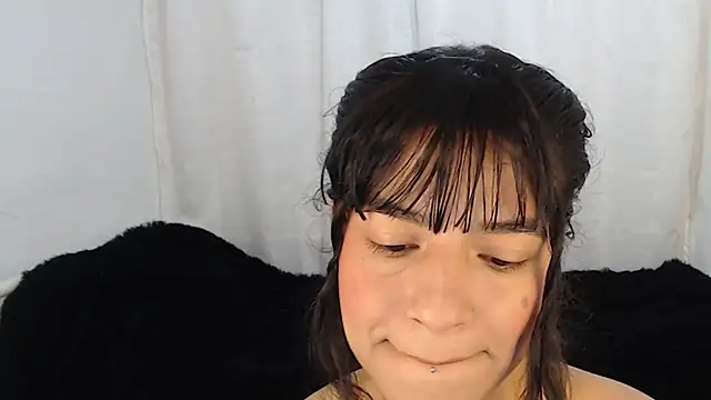 Snapshot of Liz_Galactic chatting on 01-17-25, 07:05 Liz Galactic online show from 01-17-25, 07:05