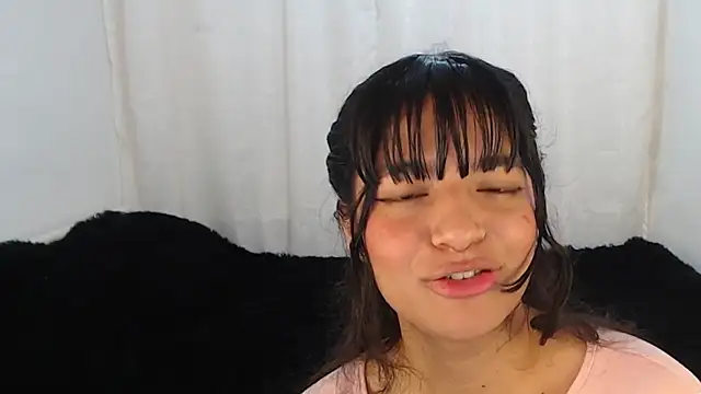 Snapshot of Liz_Galactic chatting on 02-05-25, 10:08 Liz Galactic online show from 02-05-25, 10:08