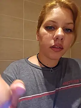 Snapshot of Janefruti chatting on 02-12-25, 02:24 Janefruti online show from 02-12-25, 02:24