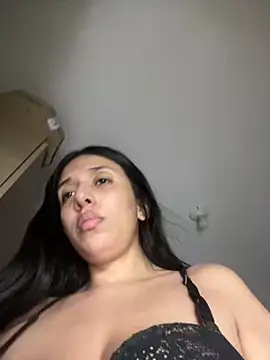 kiaraglam2 online show from 03-23-25, 05:43