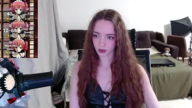 Snapshot of Weeissy chatting on 03-12-25, 08:52 Weeissy online show from 03-12-25, 08:52