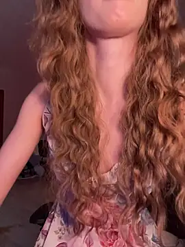 Snapshot of Weeissy chatting on 10-15-25, 08:53 Weeissy online show from 10-15-25, 08:53