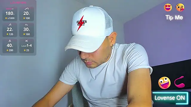 Snapshot of jhonyalzate2 chatting on 12-02-24, 02:20 jhonyalzate2 online show from 12-02-24, 02:20