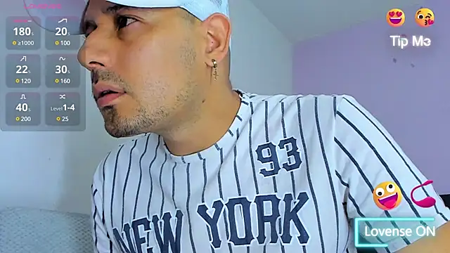 Snapshot of jhonyalzate2 chatting on 12-23-24, 03:50 jhonyalzate2 online show from 12-23-24, 03:50