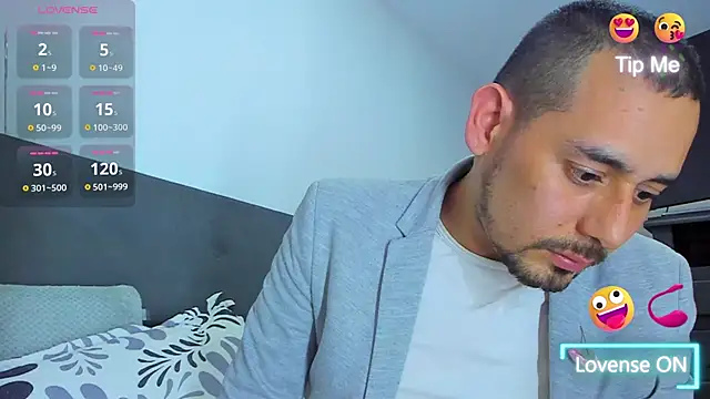 Snapshot of jhonyalzate2 chatting on 01-27-25, 01:26 jhonyalzate2 online show from 01-27-25, 01:26