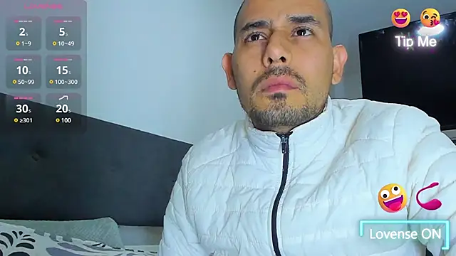 Snapshot of jhonyalzate2 chatting on 02-07-25, 04:59 jhonyalzate2 online show from 02-07-25, 04:59