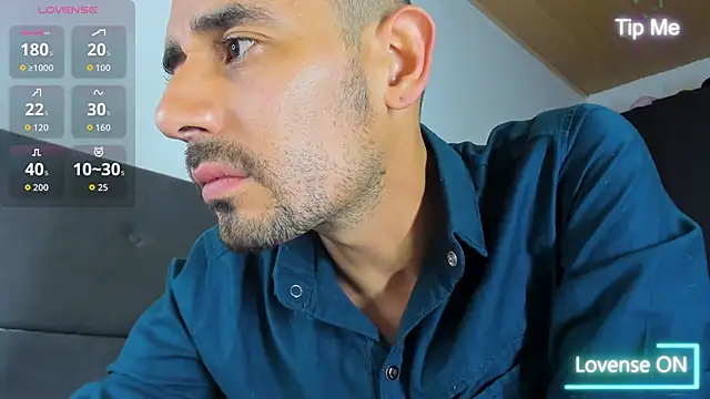 Snapshot of jhonyalzate2 chatting on 10-05-25, 12:53 jhonyalzate2 online show from 10-05-25, 12:53
