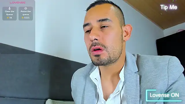 Snapshot of jhonyalzate2 chatting on 10-06-25, 01:47 jhonyalzate2 online show from 10-06-25, 01:47