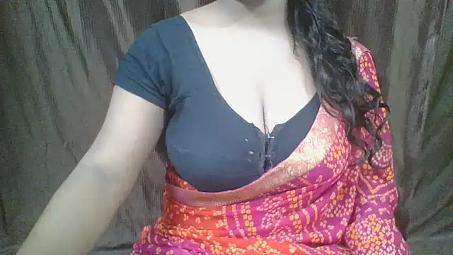 Snapshot of Mahi_love21 chatting on 10-30-25, 07:03 Mahi love21 online show from 10-30-25, 07:03