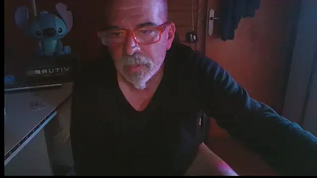 Snapshot of 0oscar_xxx chatting on 10-30-25, 08:09 0oscar xxx online show from 10-30-25, 08:09