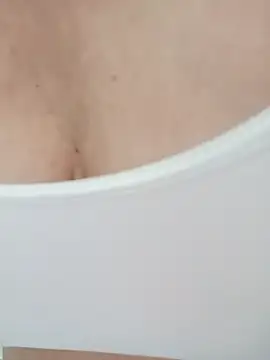 Snapshot of Vicky_Rosse chatting on 02-05-25, 02:37 Vicky Rosse online show from 02-05-25, 02:37