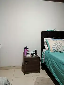 Snapshot of Vicky_Rosse chatting on 11-13-25, 07:24 Vicky Rosse online show from 11-13-25, 07:24