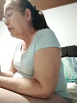 Snapshot of Vicky_Rosse chatting on 11-14-25, 08:29 Vicky Rosse online show from 11-14-25, 08:29