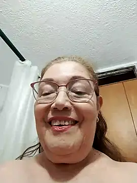 Snapshot of Vicky_Rosse chatting on 12-04-25, 08:06 Vicky Rosse online show from 12-04-25, 08:06