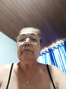 Snapshot of Vicky_Rosse chatting on 12-19-25, 06:48 Vicky Rosse online show from 12-19-25, 06:48