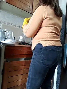 Snapshot of Vicky_Rosse chatting on 01-18-26, 05:50 Vicky Rosse online show from 01-18-26, 05:50