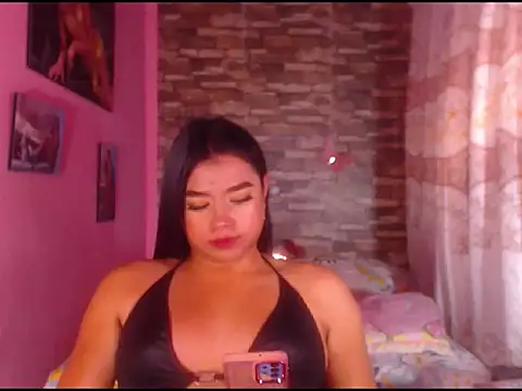 katrinawillff online show from 02-18-25, 08:36