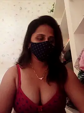 Snapshot of Indiantina chatting on 01-03-25, 09:15 Indiantina online show from 01-03-25, 09:15