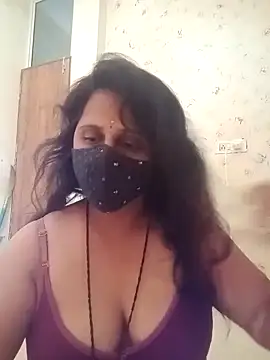 Snapshot of Indiantina chatting on 10-16-25, 08:37 Indiantina online show from 10-16-25, 08:37