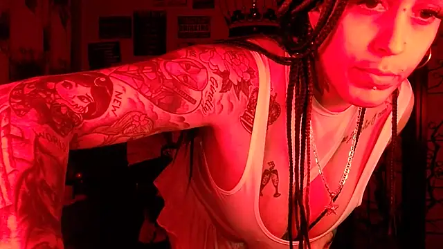 latinacubana online show from 04-04-26, 07:06