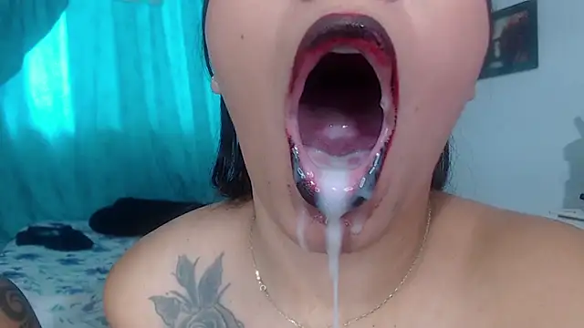 Sharlottee online show from 02-08-25, 03:42