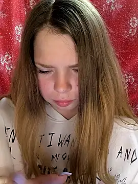 Zuli Kiska online show from 03-25-26, 07:42