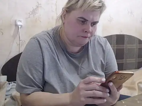 Ameliabusty online show from 02-14-25, 09:45