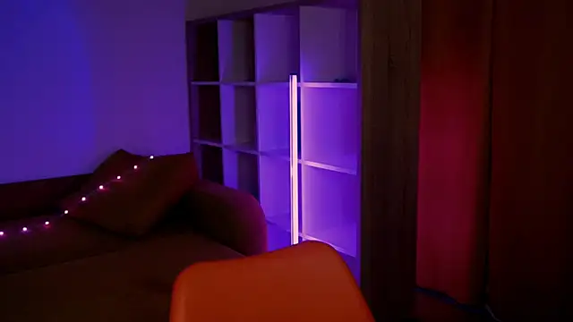 ItsAlisia online show from 10-03-25, 12:46