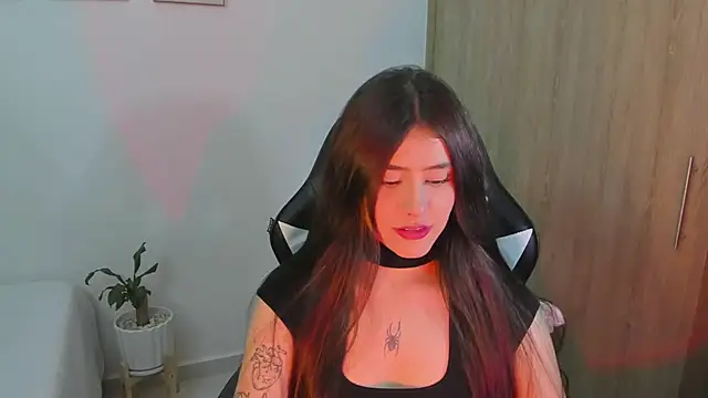 iriswest  online show from 02-11-25, 03:18