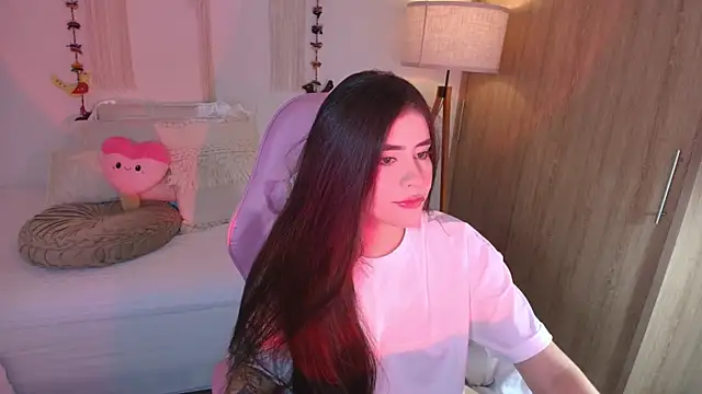 Snapshot of iriswest_ chatting on 01-18-26, 11:41 iriswest online show from 01-18-26, 11:41