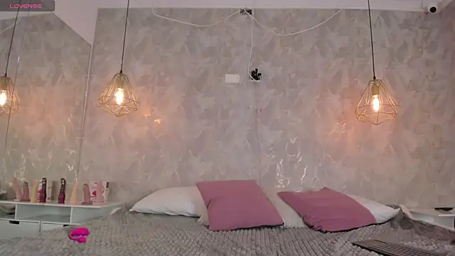 danaythamara1 online show from 11-25-25, 08:53