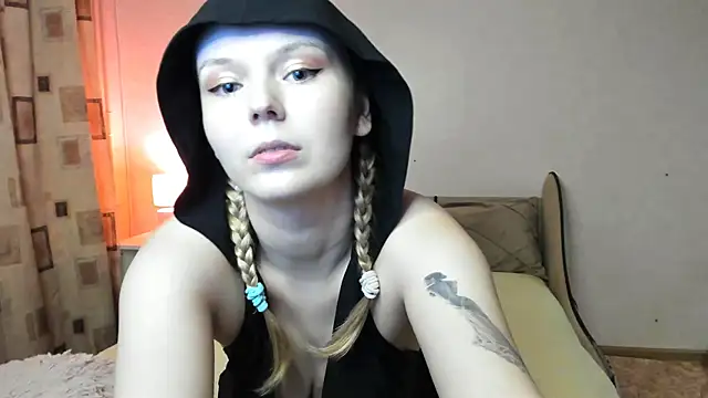 Vivian Davis online show from 03-04-25, 06:07