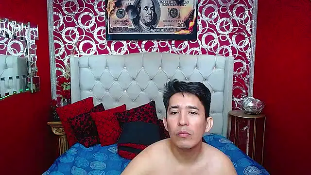 Snapshot of shannentrans chatting on 02-19-25, 04:11 shannentrans online show from 02-19-25, 04:11