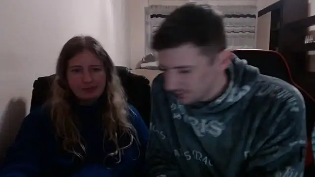 PeterAndJen online show from 03-16-25, 06:53