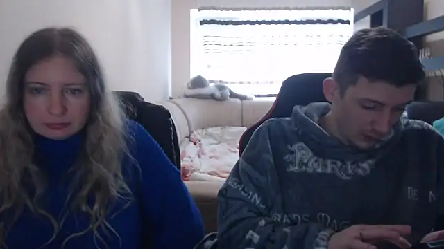 PeterAndJen online show from 03-16-25, 10:00