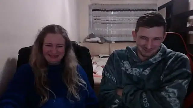 PeterAndJen online show from 03-18-25, 04:04