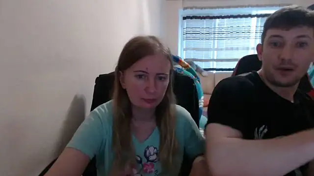 PeterAndJen online show from 09-16-25, 05:58