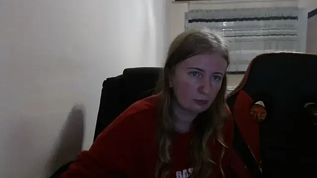 PeterAndJen online show from 11-18-25, 07:18