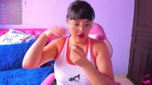 crissn0707 online show from 11-17-25, 03:07