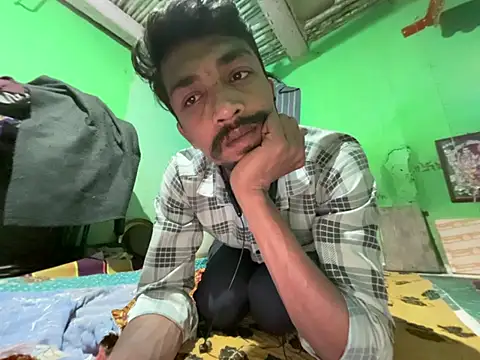 PrabV0319 online show from 02-21-26, 08:10