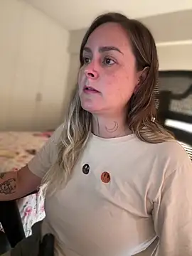 Snapshot of misslulipop chatting on 03-07-25, 10:32 misslulipop online show from 03-07-25, 10:32