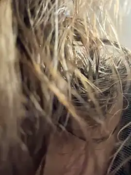 Snapshot of misslulipop chatting on 03-10-25, 02:16 misslulipop online show from 03-10-25, 02:16